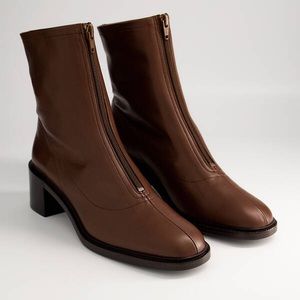 By far Bruna boots size 39